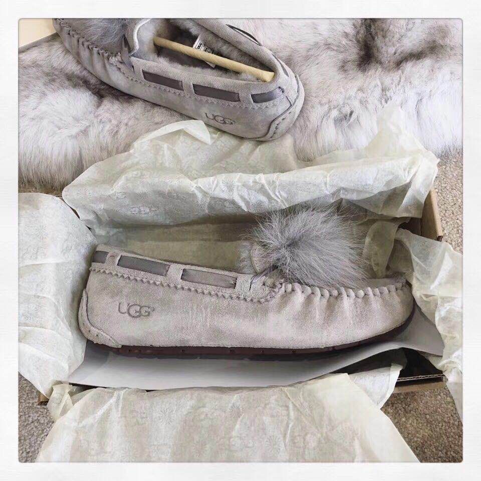 UGG Dakta 폼폼 시리즈 숏부츠 001-286111