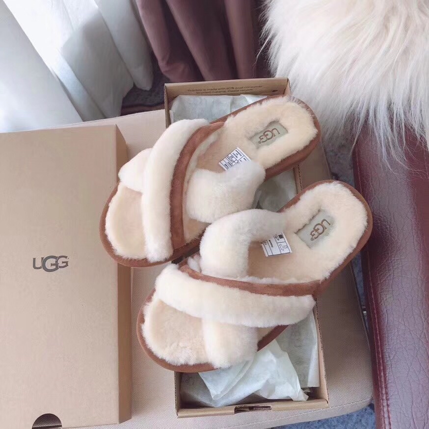UGG 가을 신상 크로스 스트랩 울 슬리퍼 001-286119