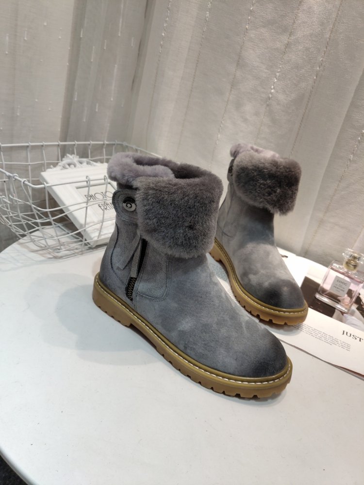UGG 클래식 업그레이드 2.0 양털 부츠 (여성) 001-286122
