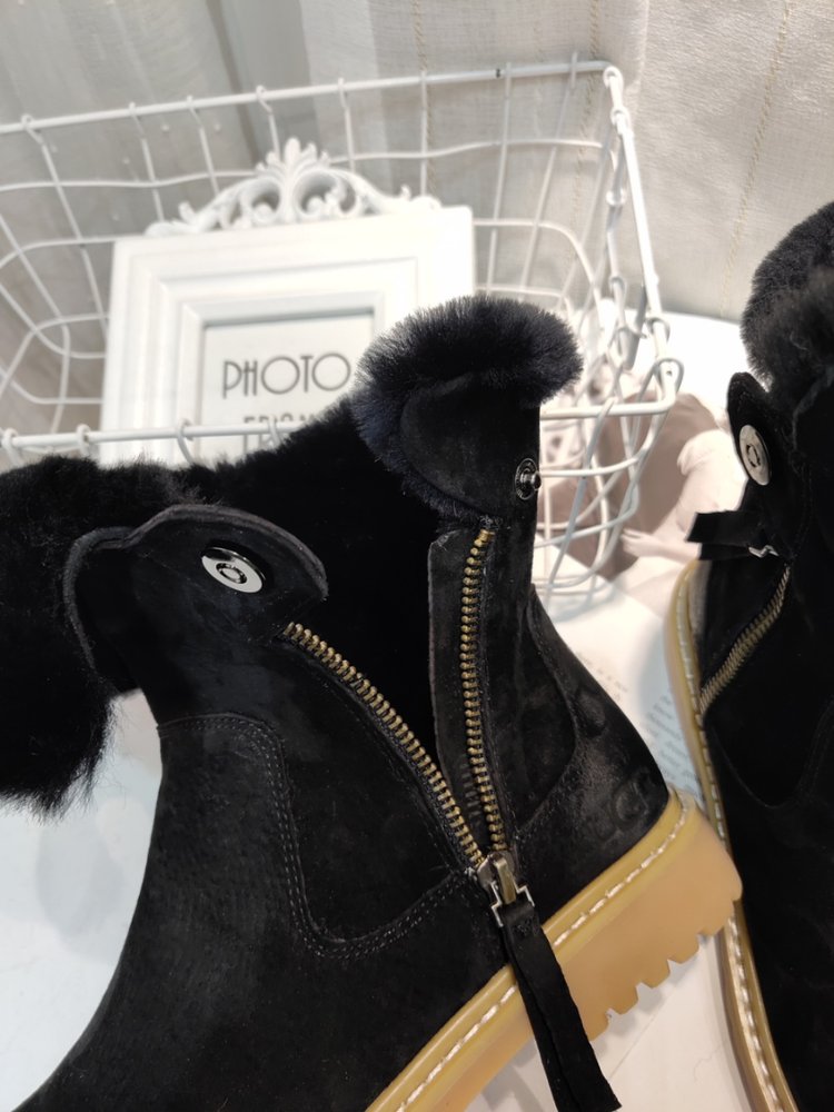 UGG 클래식 업그레이드 2.0 스노우 부츠 001-286123