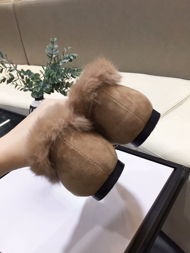 DKUGG 뾰족한 털신발 001-286156