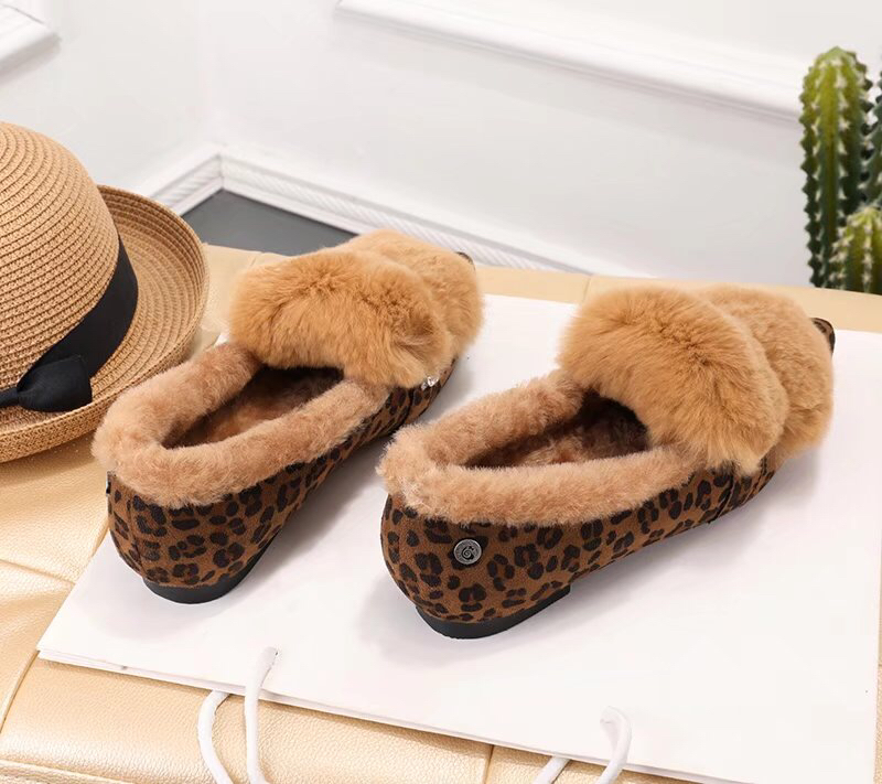 UGG 토끼털 크리스탈 플랫슈즈 001-286158