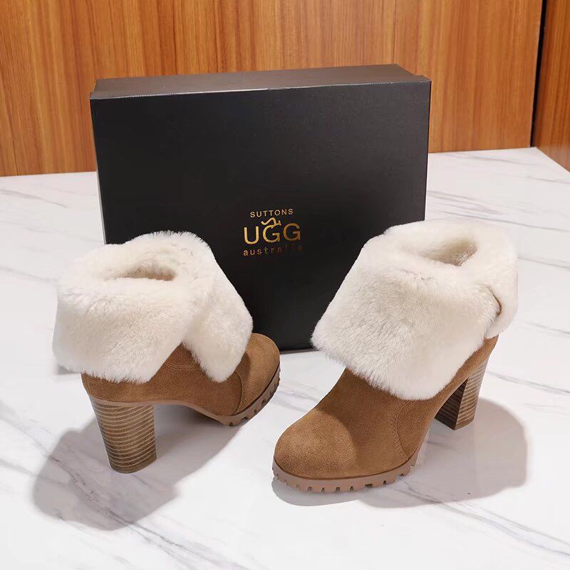 UGG 고광택 소가죽 스웨이드 퍼 앵클 부츠 001-286162