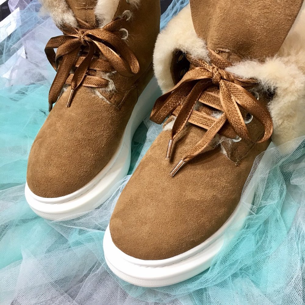 UGG 클래식 스노우부츠 업그레이드 버전 001-286169