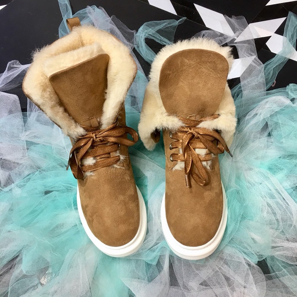 UGG 클래식 스노우부츠 업그레이드 버전 001-286169