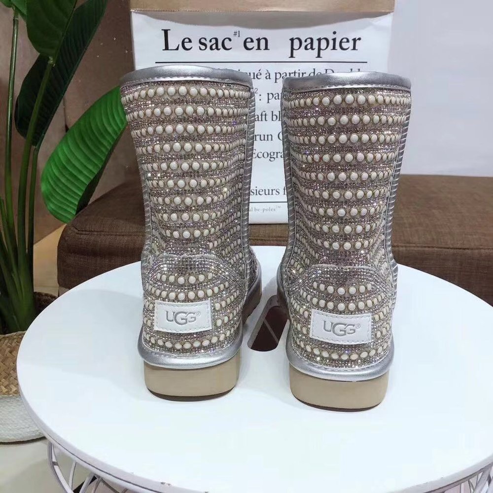 UGG 진주 스와로브스키 양모 가죽 통합 숏부츠 001-286174