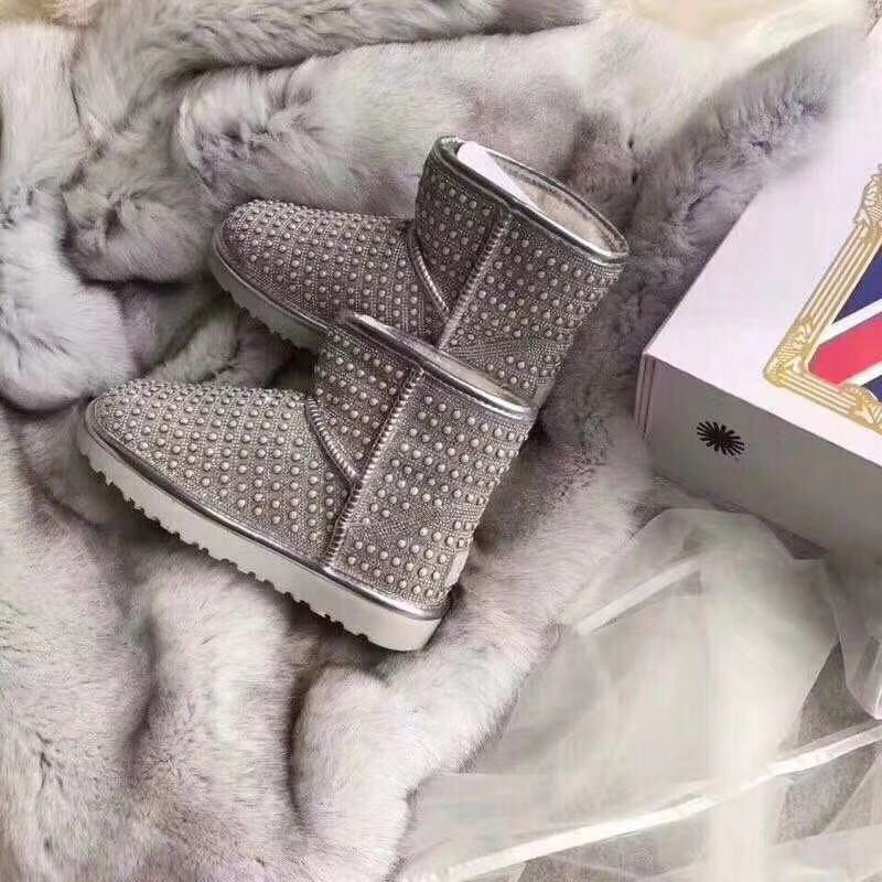 UGG 진주 라인석 양털 스노우부츠 001-286178