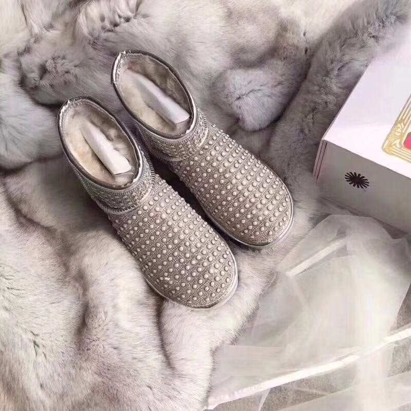UGG 진주 라인석 양털 스노우부츠 001-286178
