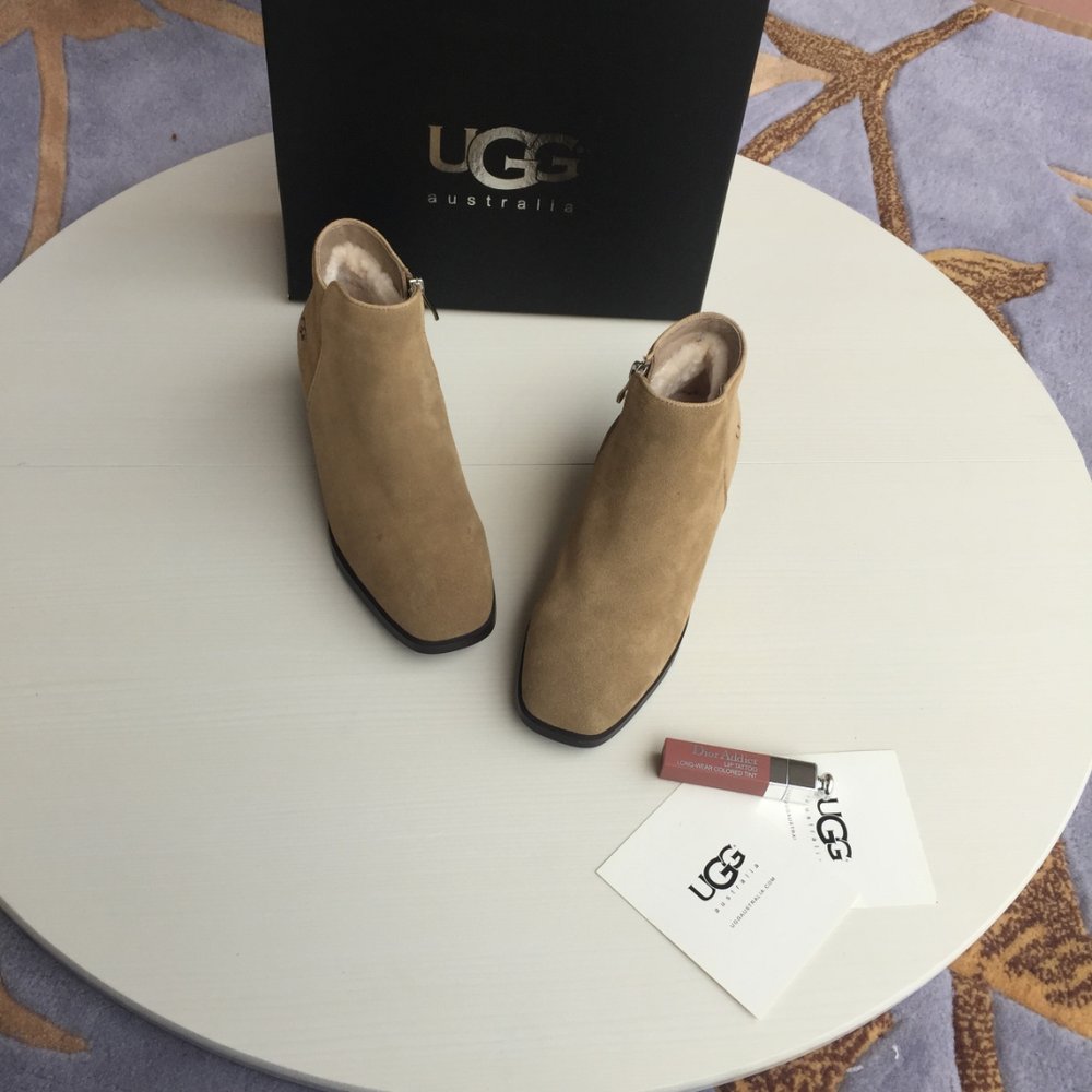 오리지널 UGG 소가죽 양모 스노우부츠 001-286189