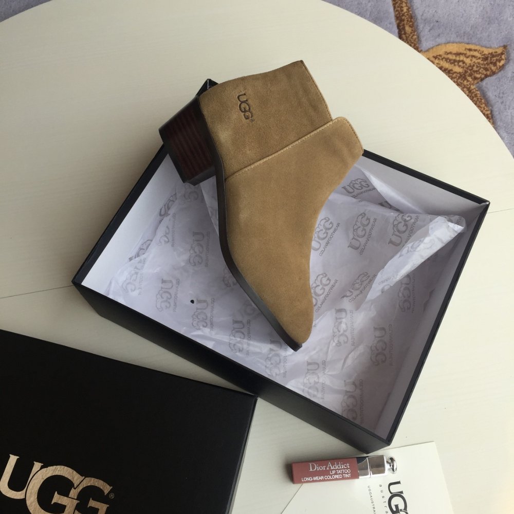 오리지널 UGG 소가죽 양모 스노우부츠 001-286189