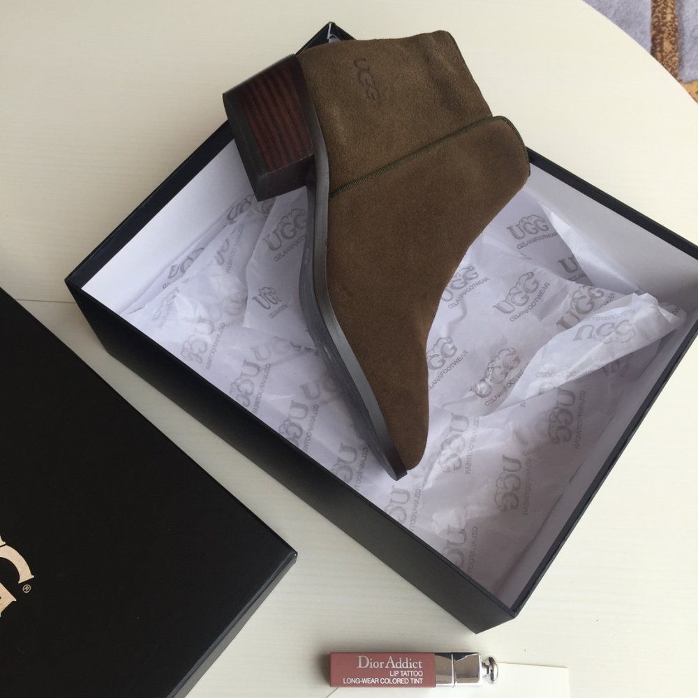 UGG 가죽 양털 스노우 부츠 001-286190