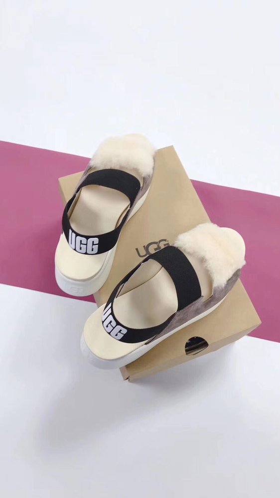 UGG 실버레이크 두꺼운 뒤꿈치 캐주얼 샌들 001-286225