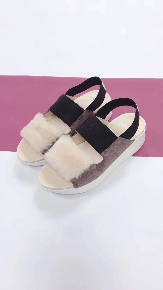 UGG 실버레이크 두꺼운 뒤꿈치 캐주얼 샌들 001-286225