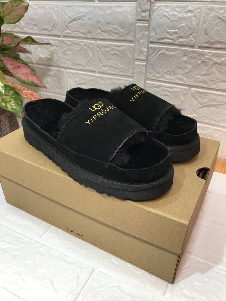 UGG 협업 양털 실내 슬리퍼 001-286227