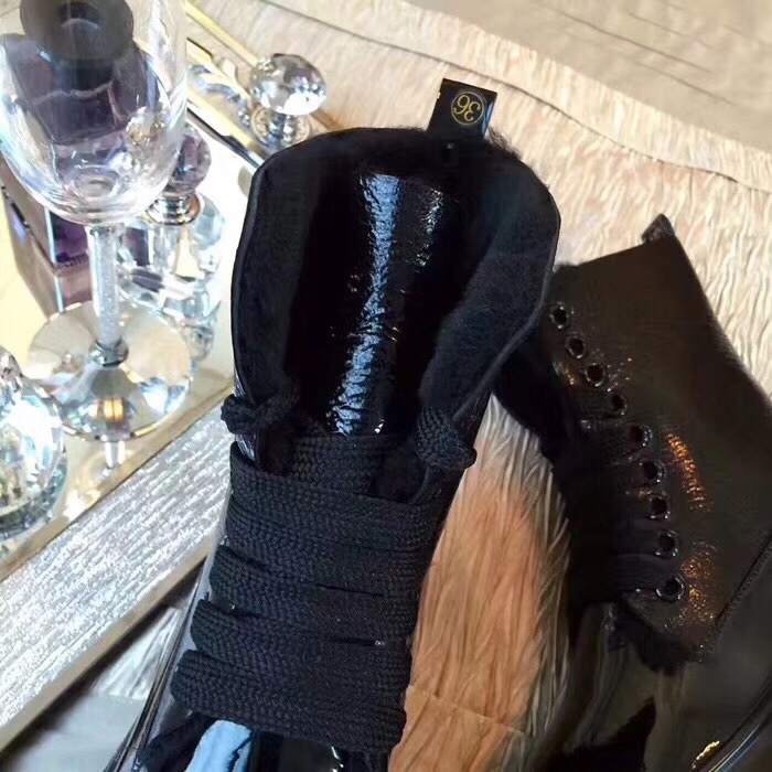 UGG 클래식 스노우 부츠 업그레이드 버전 001-286241