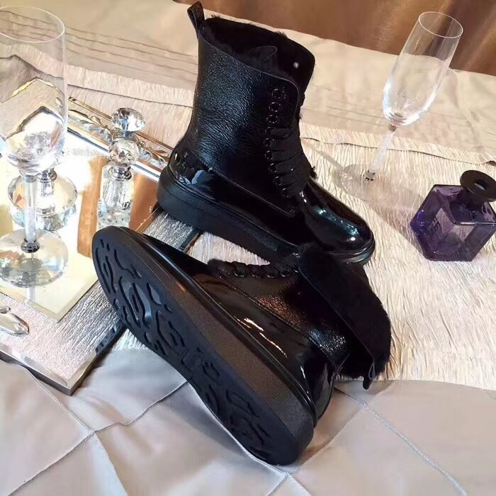 UGG 클래식 스노우 부츠 업그레이드 버전 001-286241