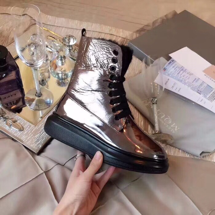 클래식 UGG 스노우부츠 업그레이드 여성용 001-286242