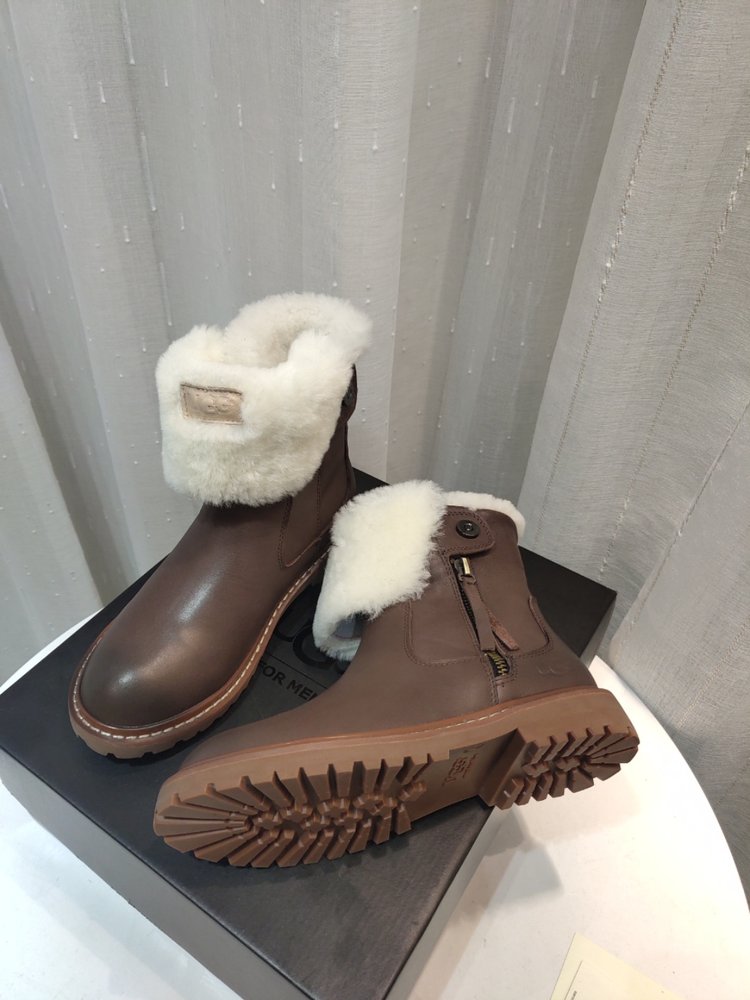 UGG 클래식 업그레이드 2.0 방한부츠 001-286267