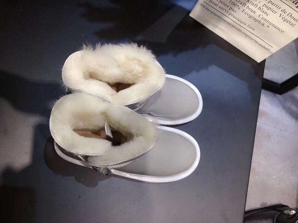 UGG 클래식 환상 시리즈 겨울 부츠 001-286270