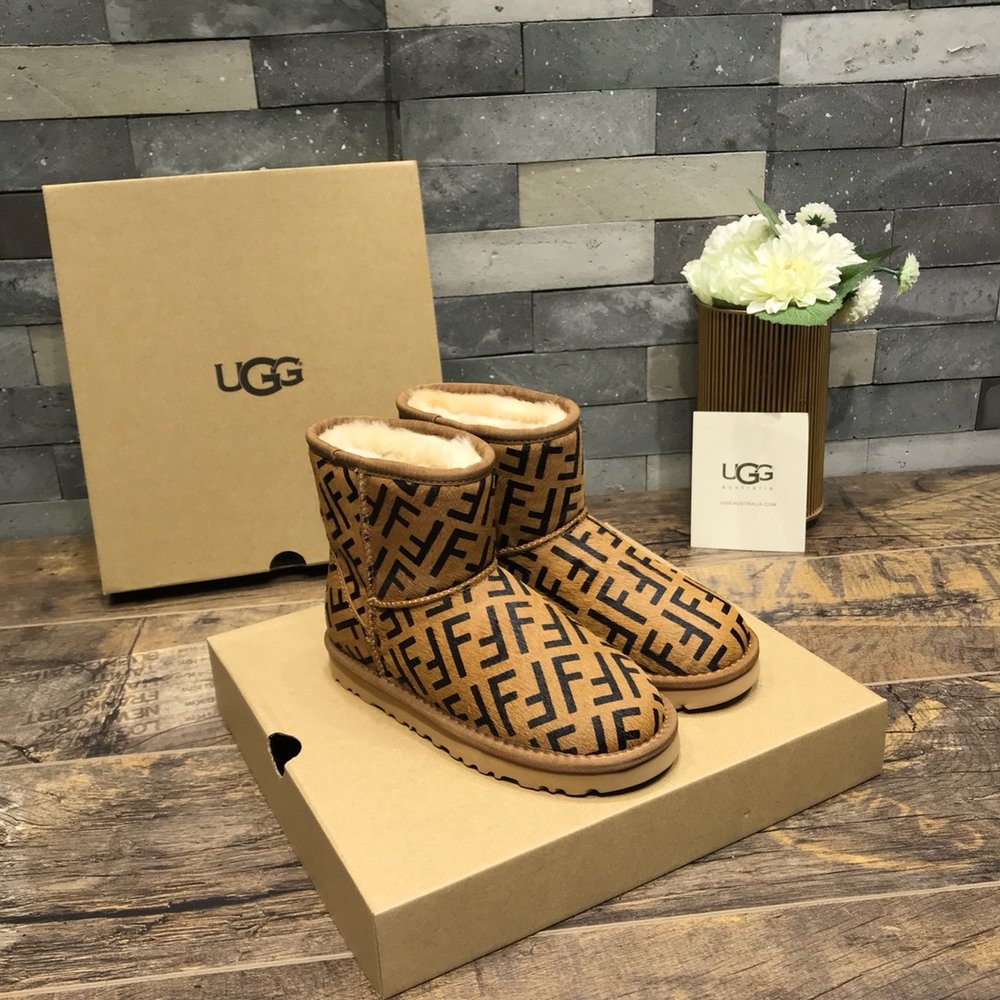FENDI x UGG 해외판 스노우부츠 001-286275