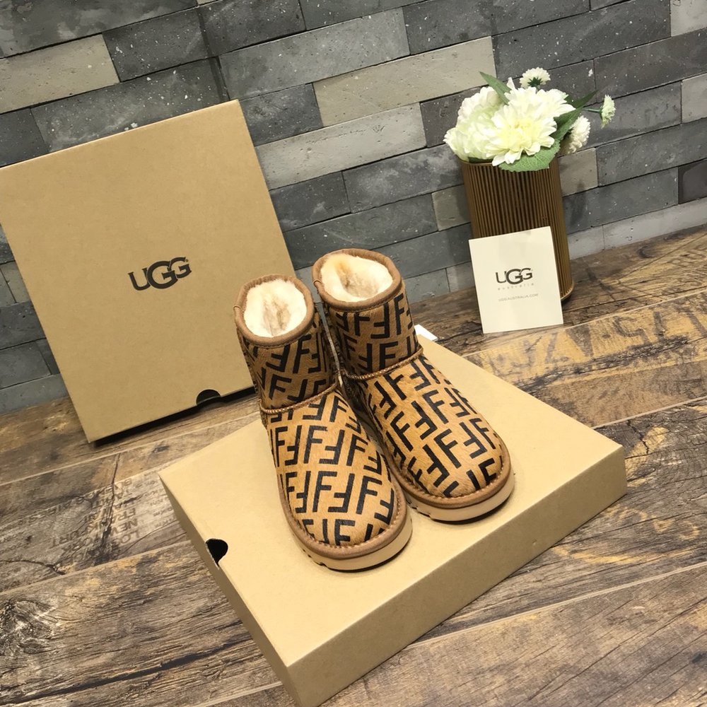 FENDI x UGG 해외판 스노우부츠 001-286275