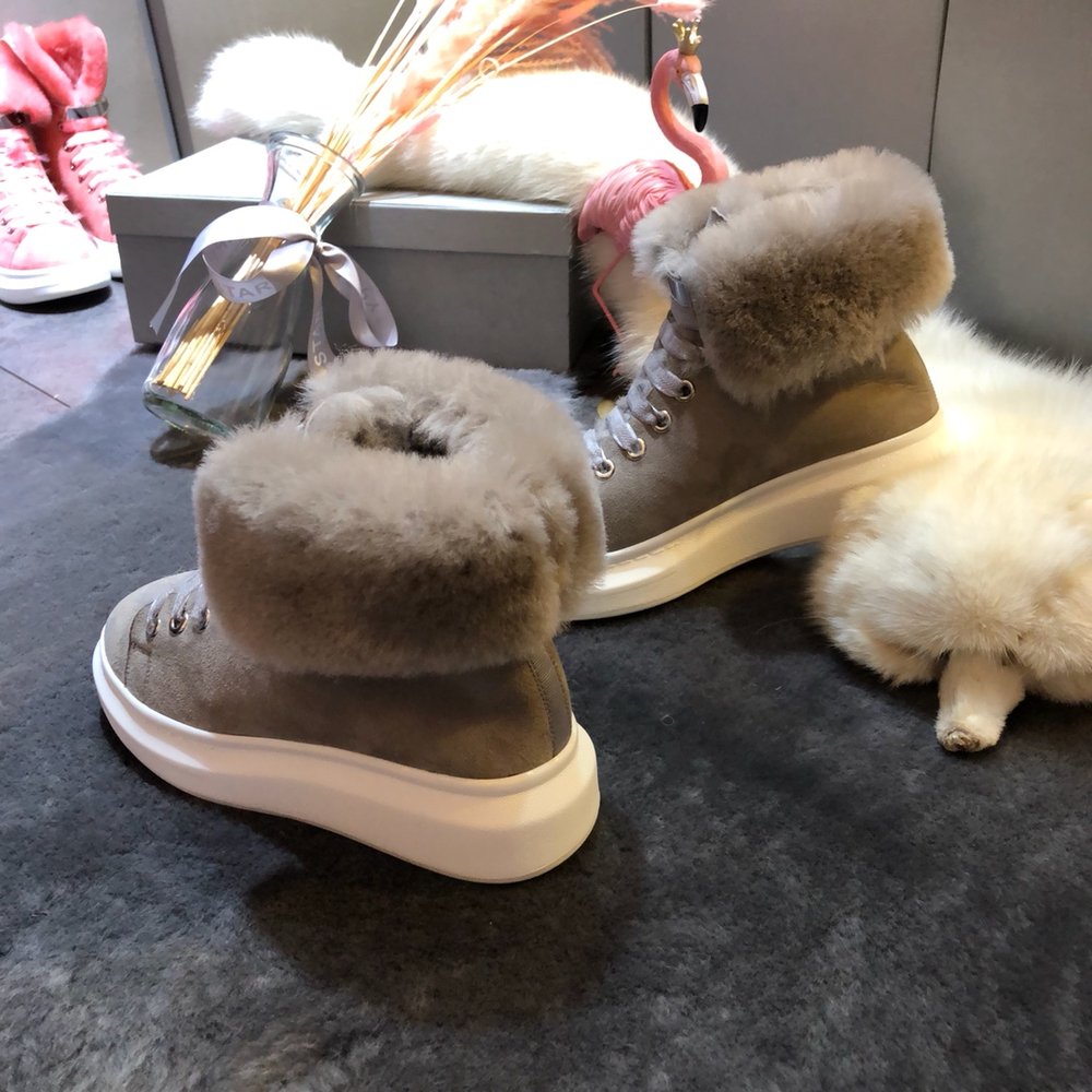UGG 클래식 스노우부츠 업그레이드 버전 2컬러 001-286283
