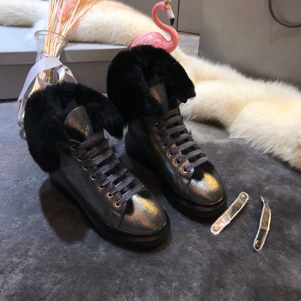 UGG 클래식 스노우 부츠 업그레이드 여성용 001-286284