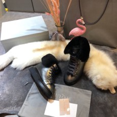 UGG 클래식 스노우 부츠 업그레이드 여성용 001-286284