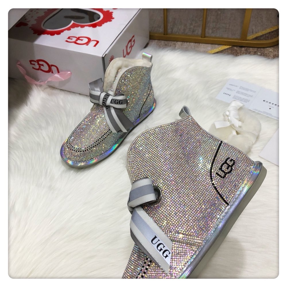 반짝이는 야광 2세대 UGG 털볼 리본 투웨이 신발 001-286287