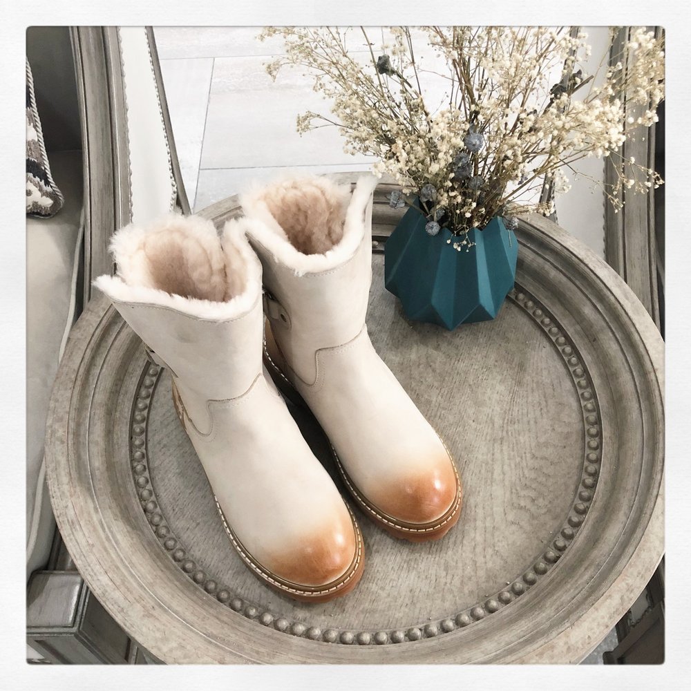 UGG 스타일 레트로 마틴 부츠 001-286299