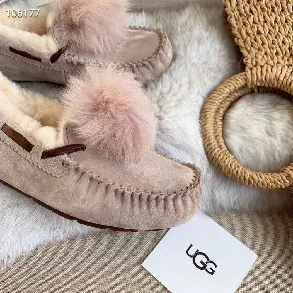 UGG 토스카나 퍼볼 스노우부츠 001-286303