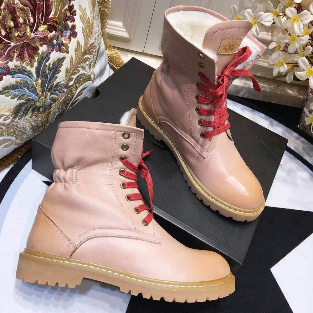 UGG 클래식 업그레이드 2.0 퍼 부츠 001-286315