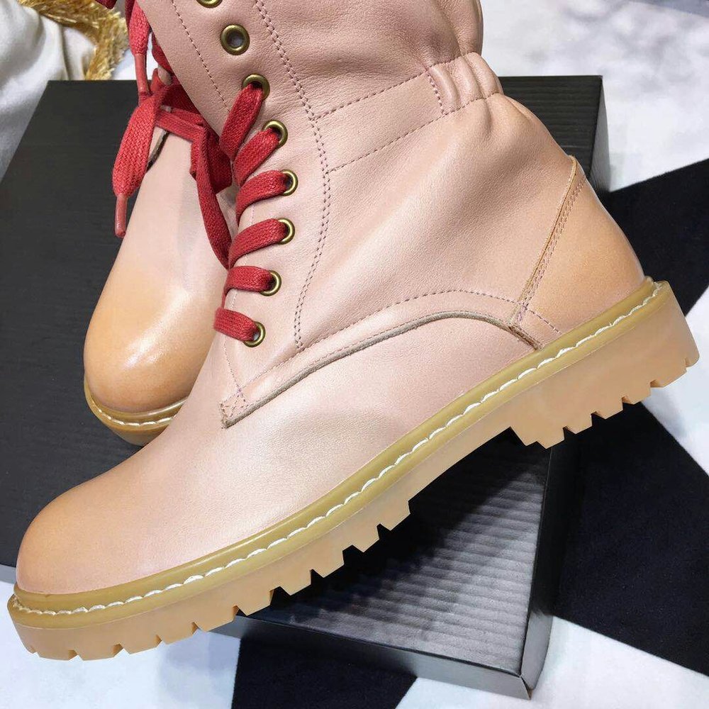 UGG 클래식 업그레이드 2.0 퍼 부츠 001-286315