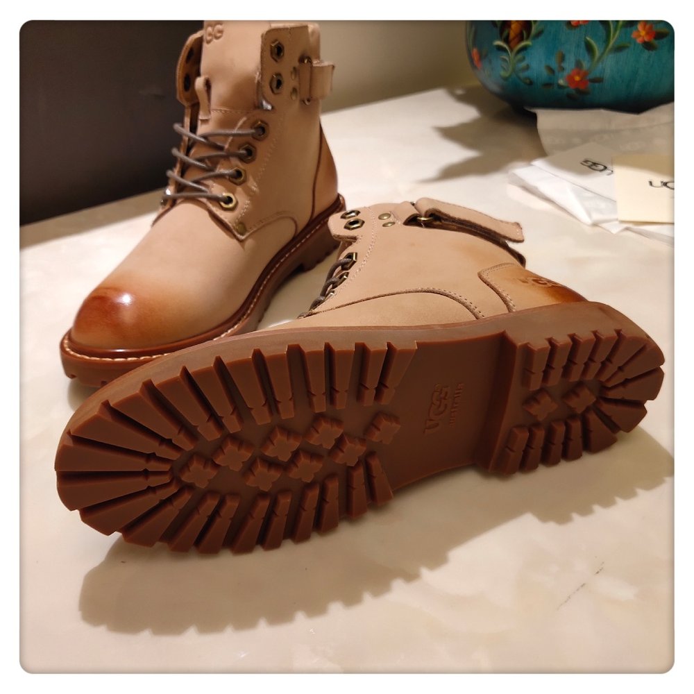 UGG 클래식 업그레이드 2.0 여성 부츠 001-286320
