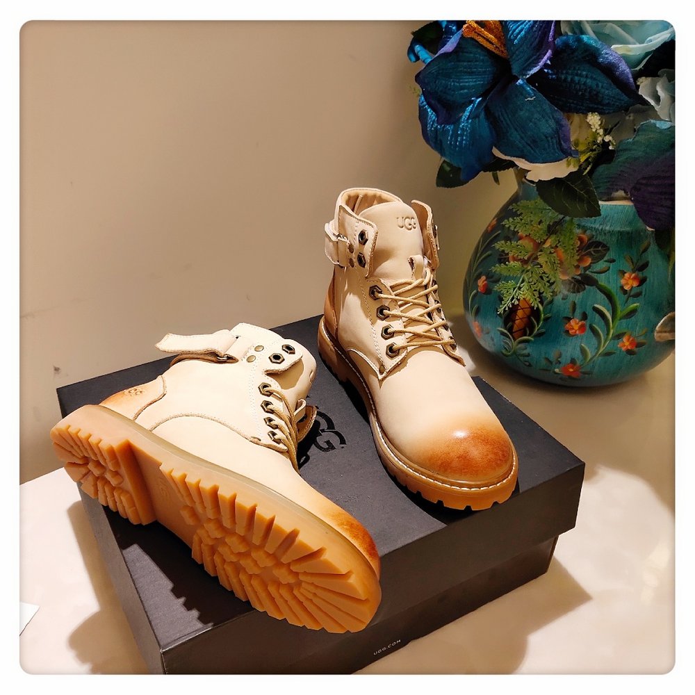 UGG 클래식 업그레이드 버전 2.0 여성 부츠 001-286321