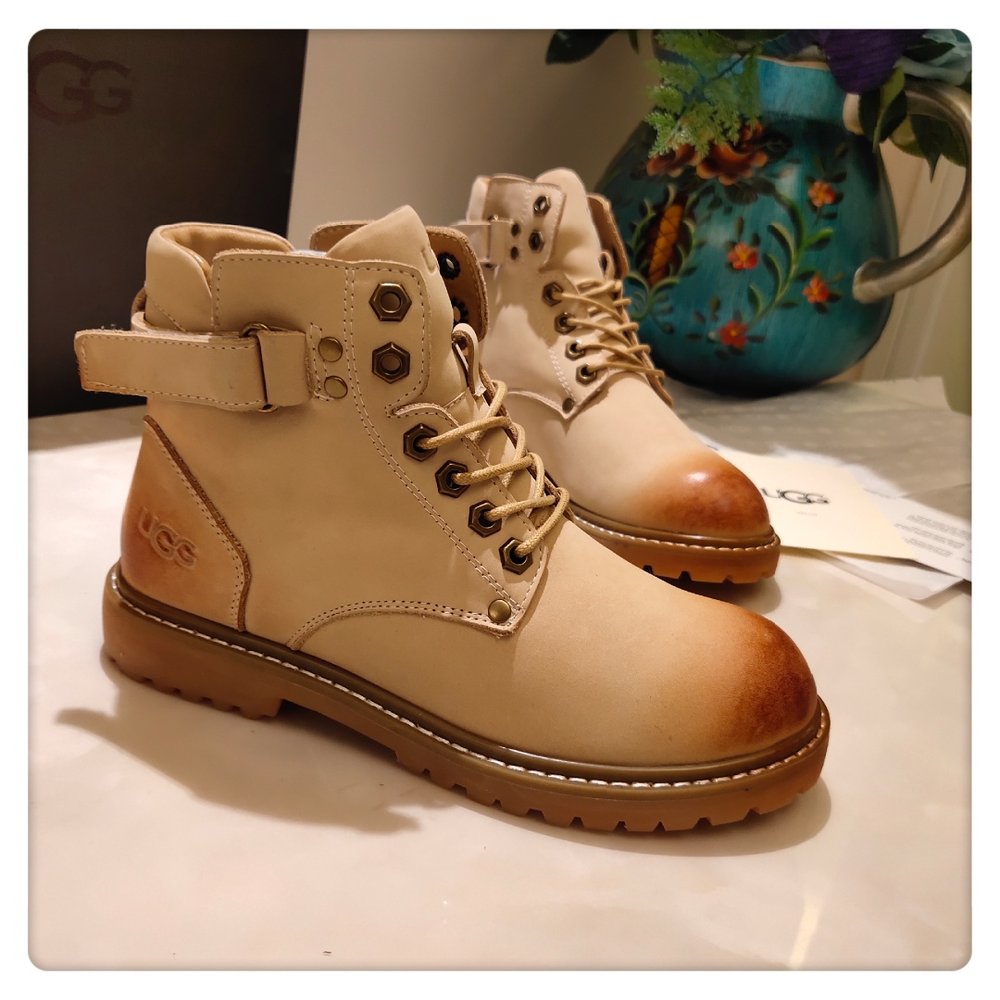 UGG 클래식 업그레이드 버전 2.0 여성 부츠 001-286321