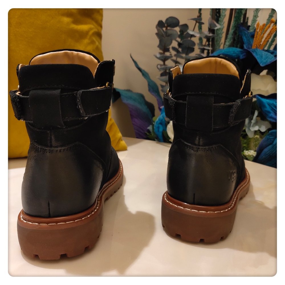 UGG 클래식 업그레이드 버전 2.0 퍼 부츠 001-286323