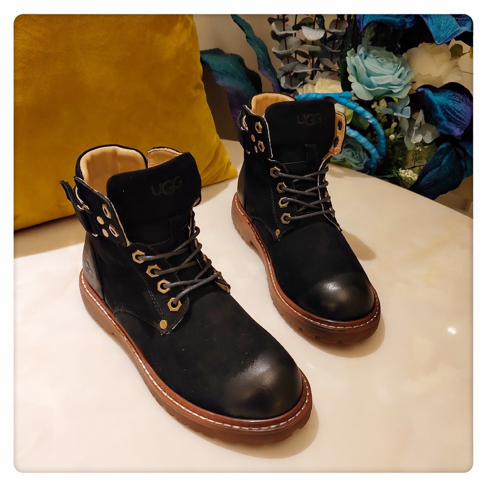 UGG 클래식 업그레이드 버전 2.0 퍼 부츠 001-286323