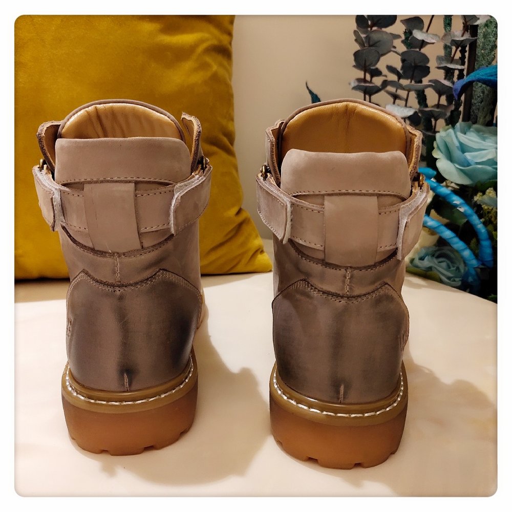 UGG 클래식 업그레이드 버전 2.0 여성 부츠 001-286324