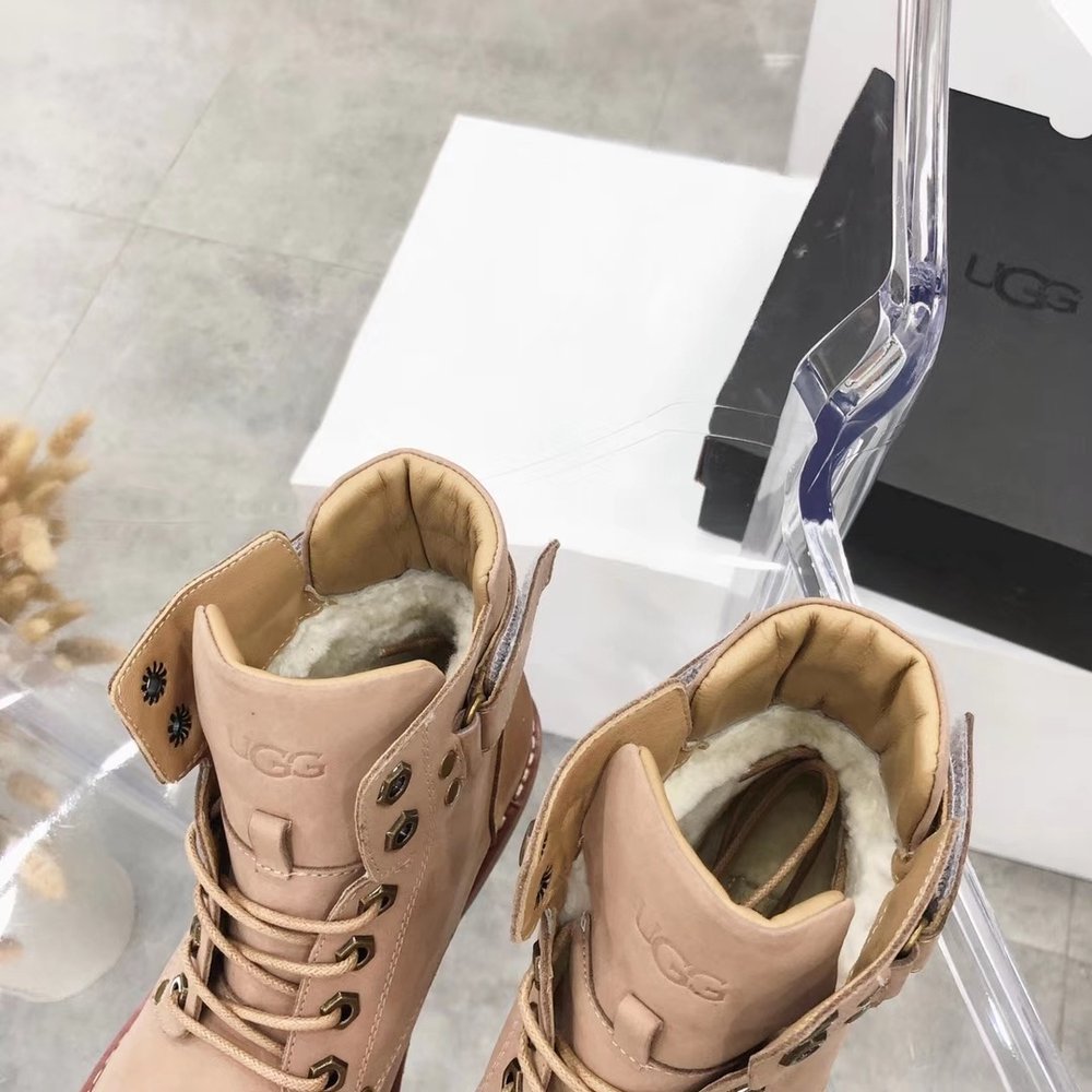 UGG 하이버전 스노우부츠 001-286327