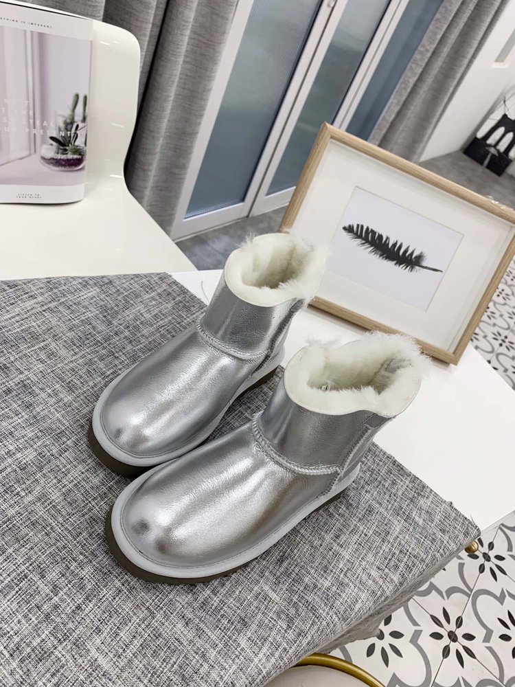 UGG 가죽 퍼 원피스 여성 부츠 001-286332
