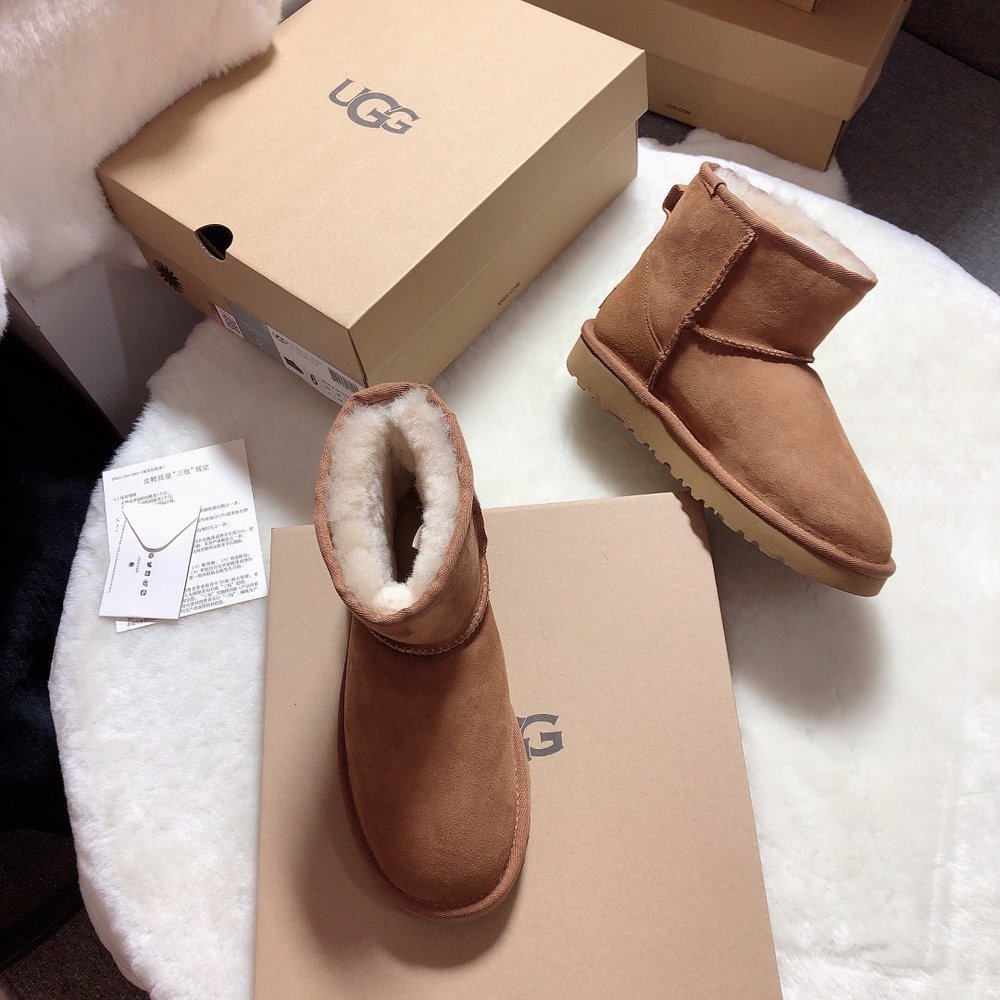 UGG 미디엄 방수 방오 스노우부츠 001-286346