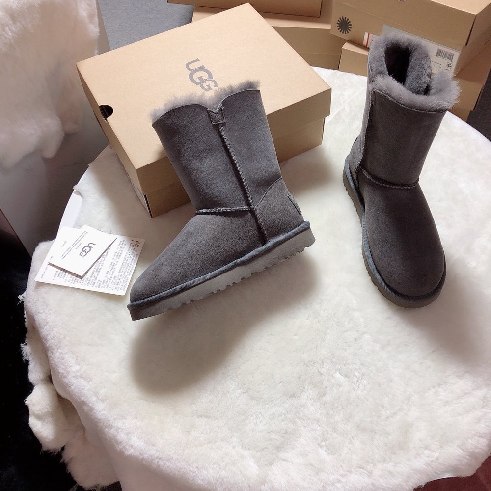 UGG 클래식 다이아몬드 버튼 스노우부츠 001-286348