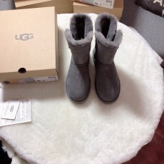 UGG 클래식 다이아몬드 버튼 스노우부츠 001-286348