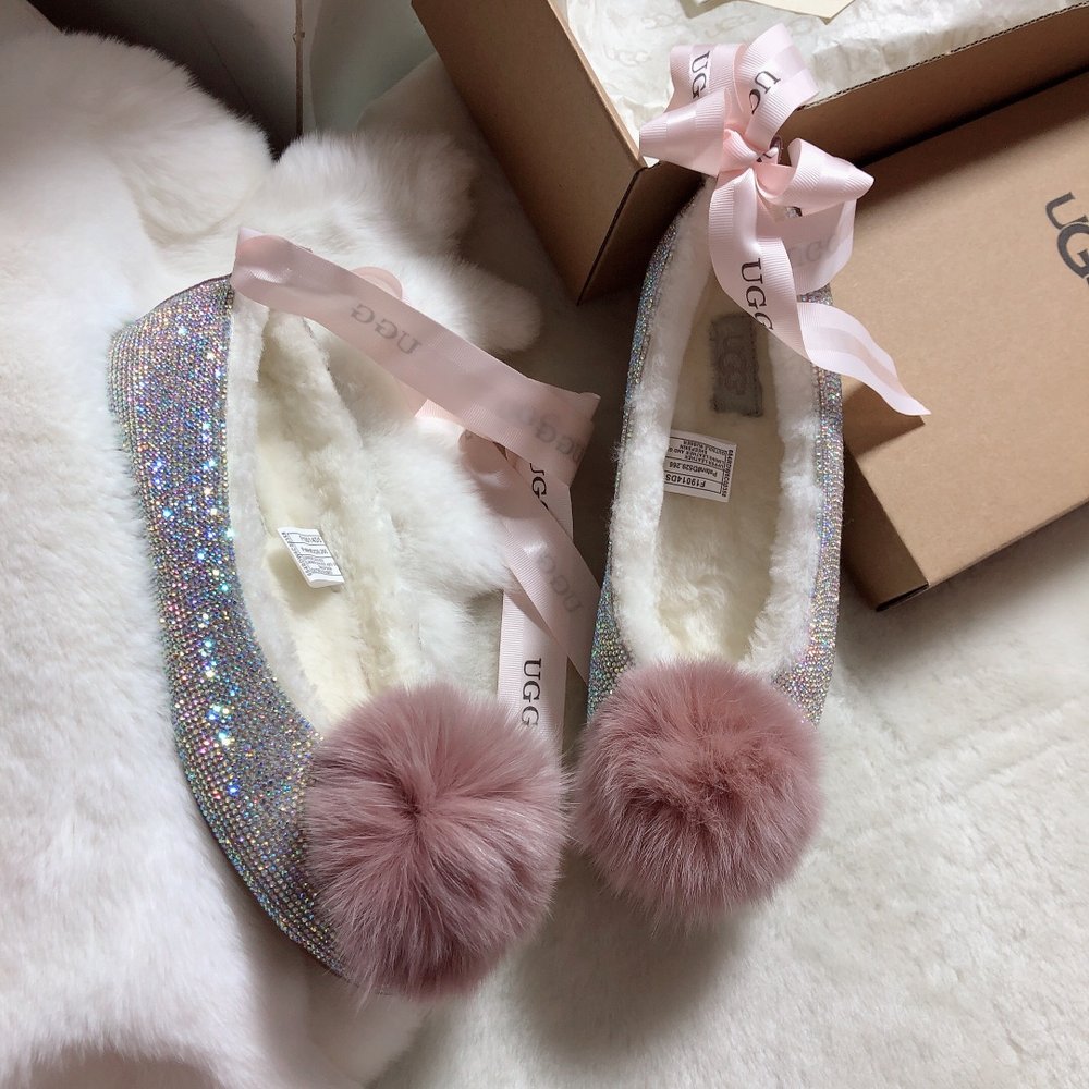 UGG 럭셔리 퐁퐁 퍼볼 숏부츠 001-286364