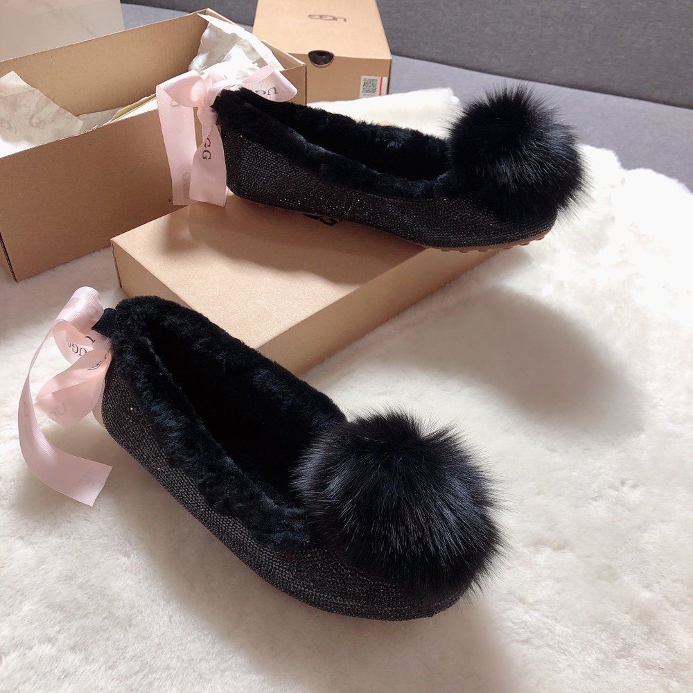 UGG 사랑스러운 럭셔리 퐁퐁볼 여성 신발 001-286365