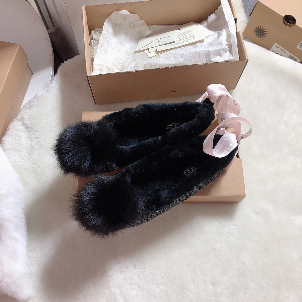 UGG 사랑스러운 럭셔리 퐁퐁볼 여성 신발 001-286365