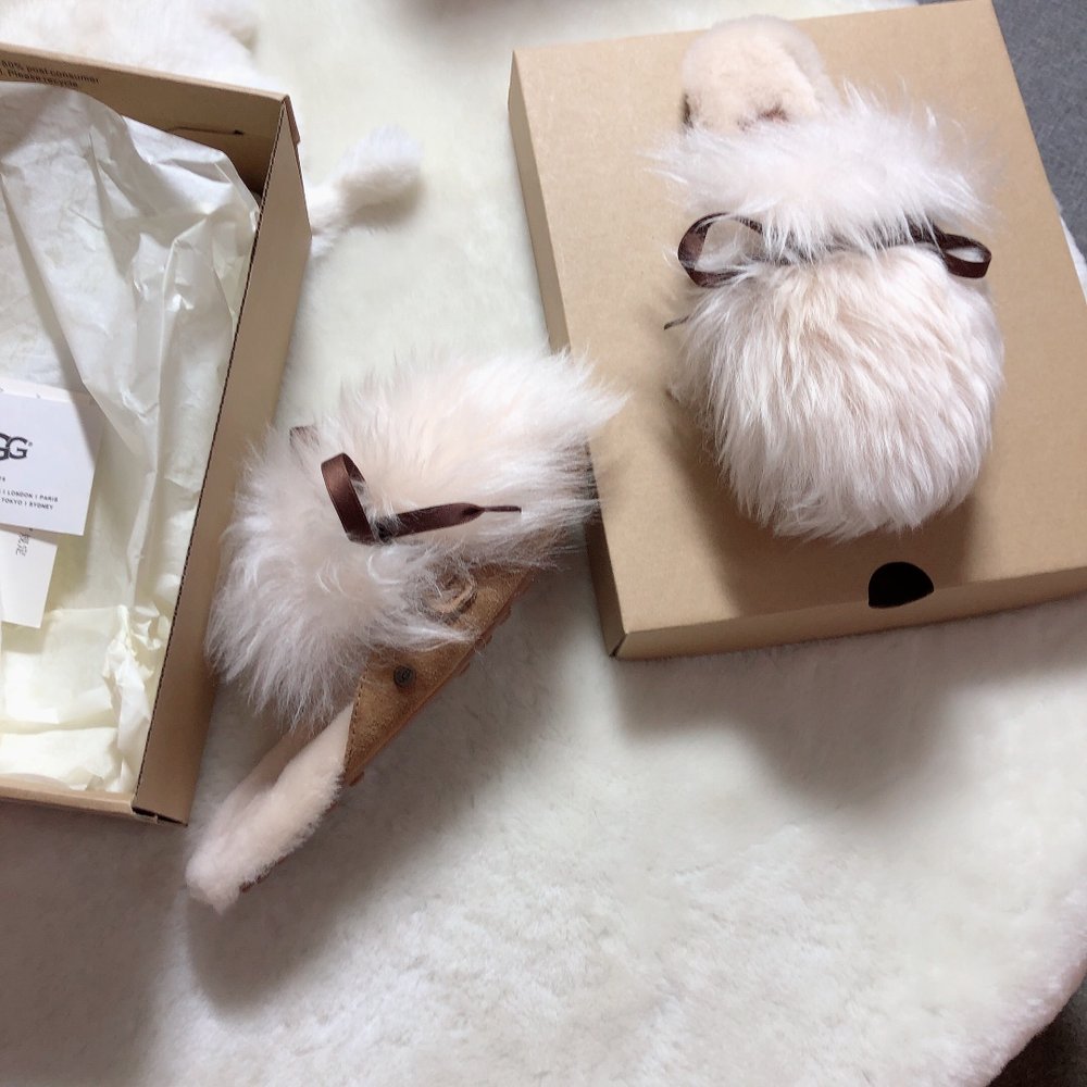 UGG 캘리포니아 로퍼 털 슬리퍼 001-286366