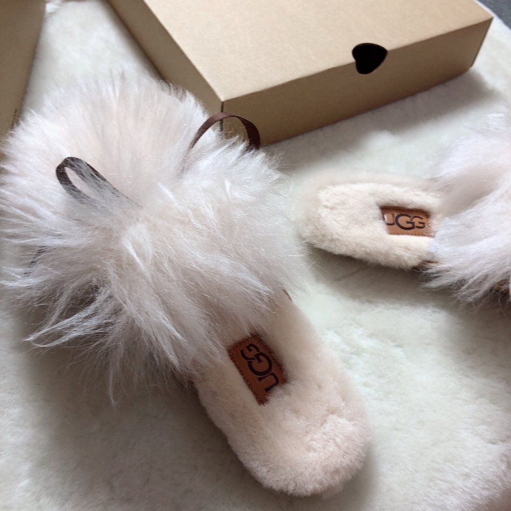 UGG 캘리포니아 로퍼 털 슬리퍼 001-286366