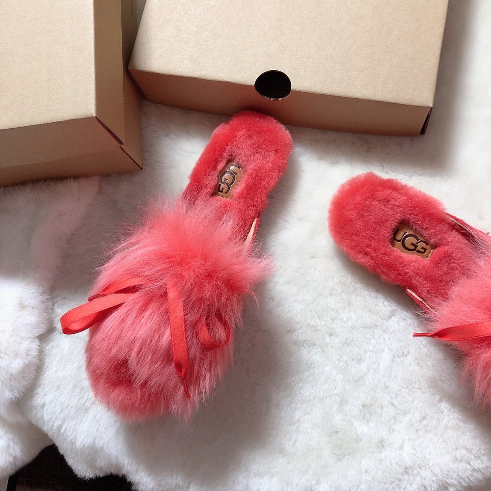 UGG 캘리포니아 로퍼 털 슬리퍼 001-286368